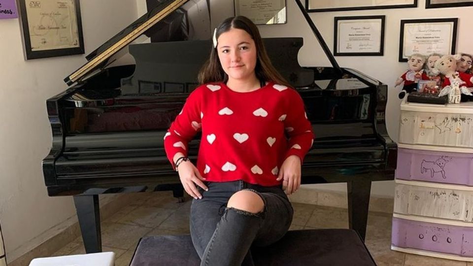 A sus 14 años, María Hanneman es admirada por su talento en el piano. Foto: Instagram