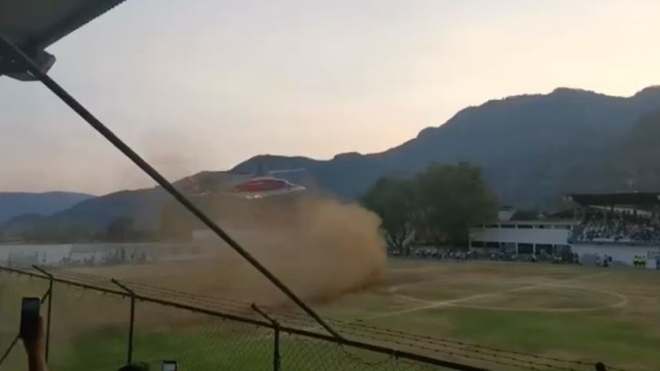 El piloto manobrió de emergencia y buscó otro lugar.