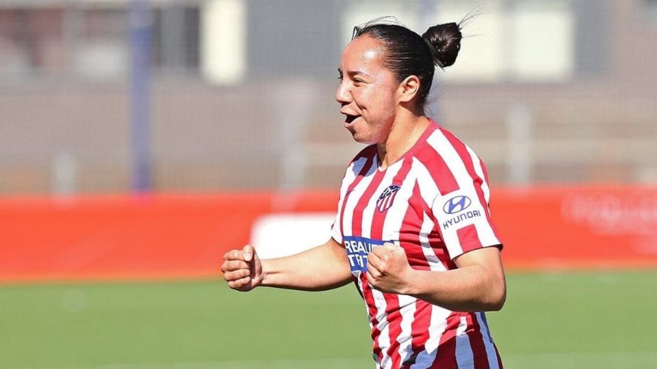 La delantera mexicana recordó que la prensa se equivocaba al escribir su nombre. Hoy aplaude las puertas que se abren para las mujeres dentro del futbol. Foto: Especial