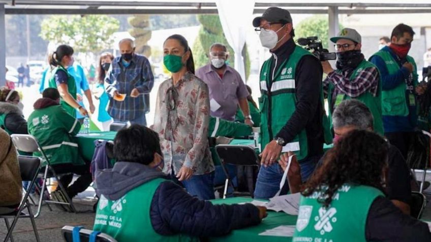 Claudia Sheinbaum recorre unidades de vacunación en la alcaldía Gustavo A Madero