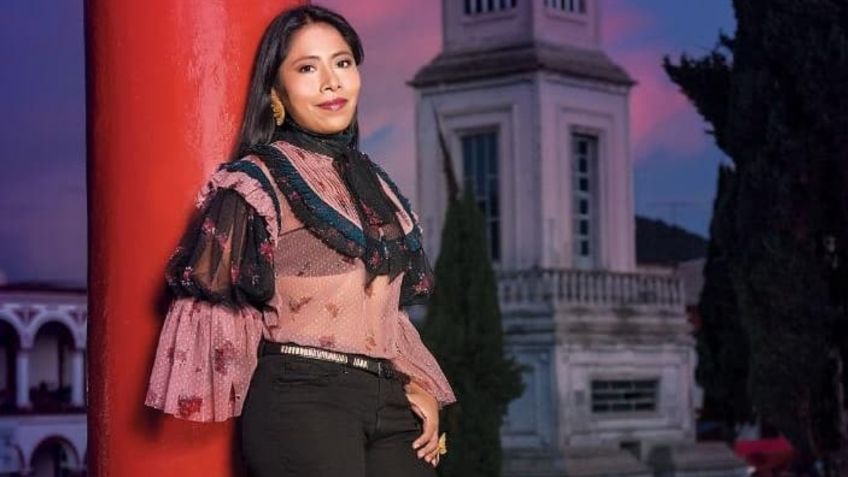 VIDEO VIRAL: Yalitza Aparicio muestra los grandes TESOROS de su closet al mundo