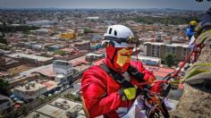 Día del Niño: Bomberos de Guadalajara se ponen traje de super héroes para entregar regalos a los niños