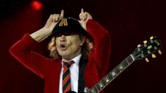 AC/DC: Esta es la razón por la que Angus Young usaba UNIFORMES; ¿lo hizo en honor a los que no creían en él?