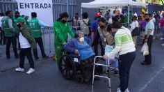 Adultos mayores llegan safe a inocularse de último minuto en GAM