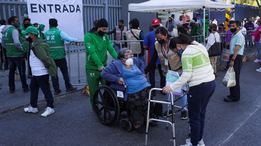 Vacunación CDMX: Inicia aplicación de segunda dosis de la vacuna contra Covid-19 en cinco alcaldías