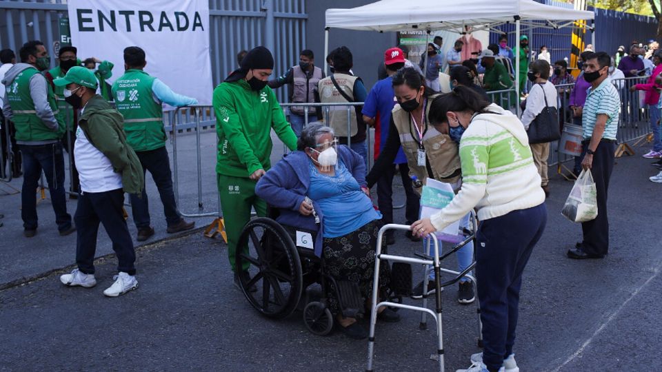 Imagen ilustrativa de sede de vacunación en la Ciudad de México. Foto: Reuters