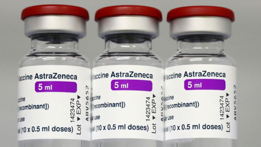 Vacuna de AstraZeneca SÍ tiene conexión con TROMBOSIS, asegura miembro de la Agencia Europea de Medicamentos