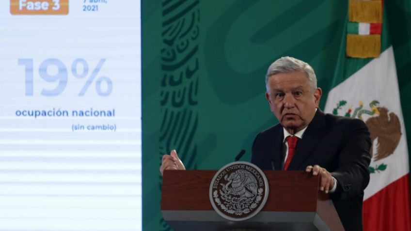 AMLO recibirá vacuna AstraZeneca contra Covid-19 para "generar confianza en la gente"