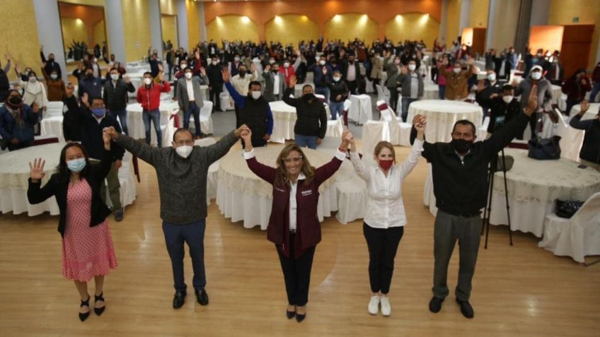 Respaldan docentes de Tlaxcala a Lorena Cuéllar