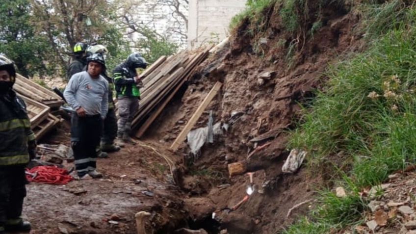 Derrumbe de obra en la Álvaro Obregón deja, al menos, un muerto y dos personas sepultadas