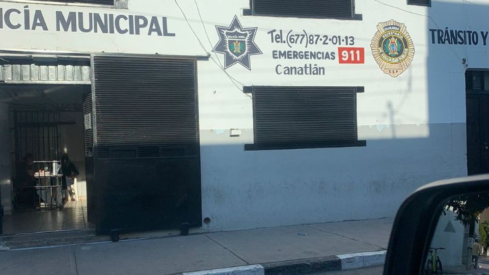 El exfuncionario denunció que estuvo privado de su libertad durante 48 horas, hasta que lo obligaron a firmar un documento. Foto: Especial