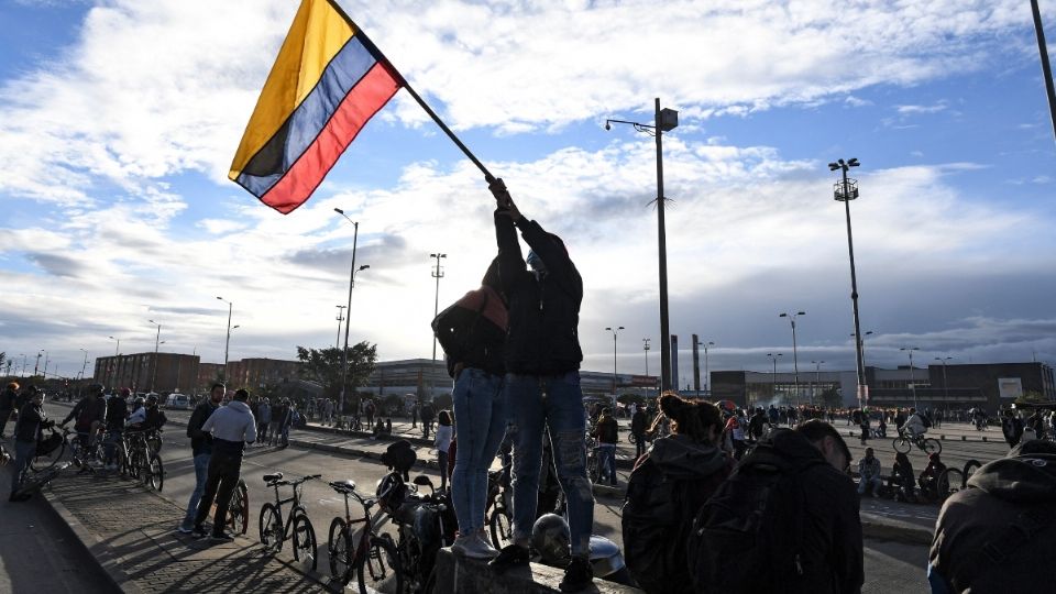 El Ministerio de Defensa sostiene que a la fecha hay 849 policías lesionados. Foto: AFP