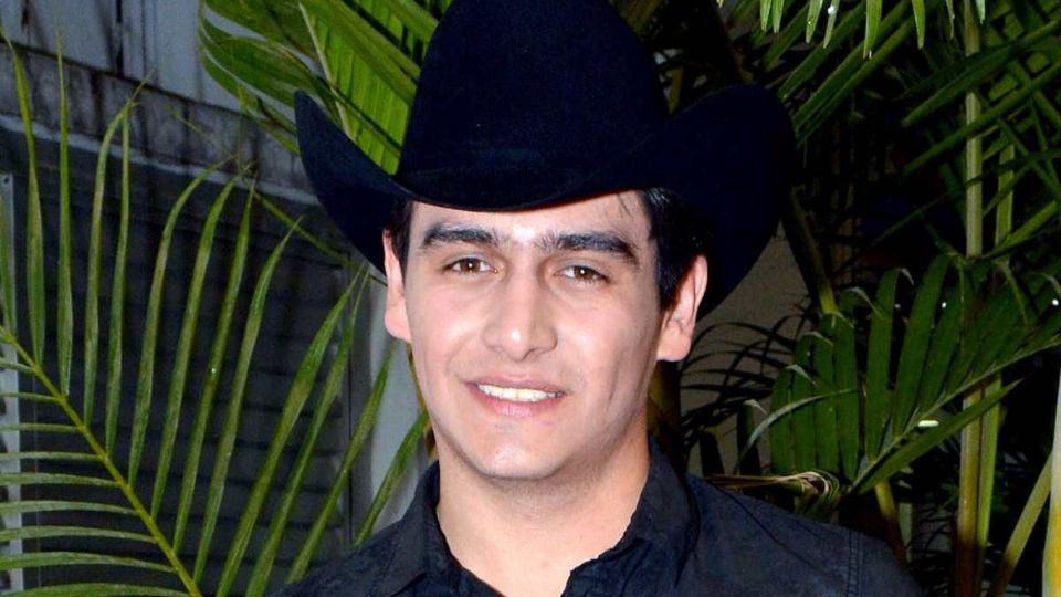 El hijo de Joan Sebastian ha negado la infidelidad