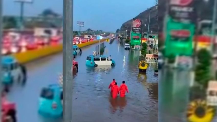 ¡Bajo el agua! Así luce la México-Puebla este jueves tras las fuertes lluvias de ayer: VIDEOS