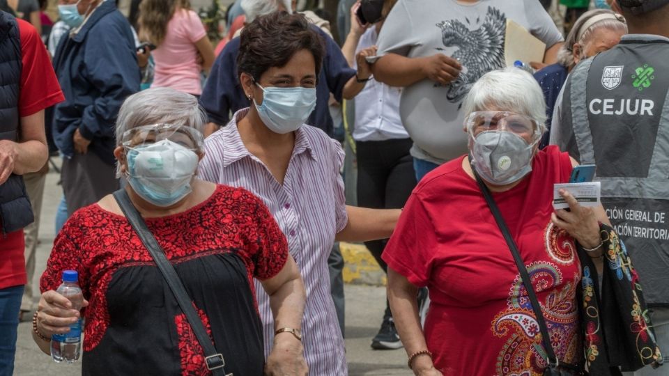 Se sugiere a los jubilados tomar en cuenta una serie de sugerencias al momento en que deseen cobrar su pensión. FOTO: Cuartoscuro