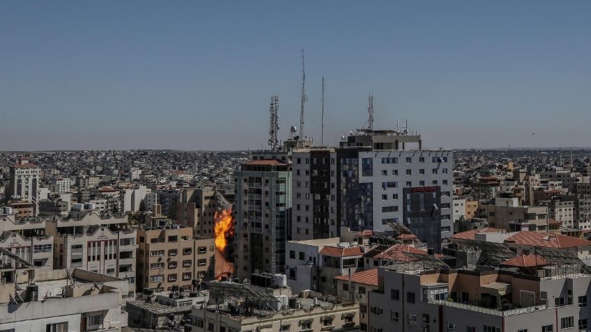 Israel bombardea sede de la agencia AP y Al Jazeera en Gaza; un edificio de 14 plantas: VIDEO