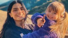 Aislinn Derbez le pinta de rosa el pelo a su hija Kailani; cumple su sueño de ser "sirena" | FOTOS