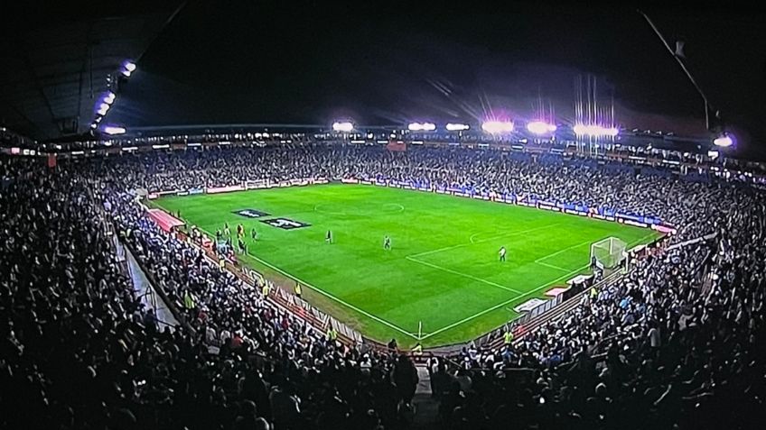 ¿SOBRECUPO? Tunden partido de Pachuca vs Cruz Azul por tener estadio LLENO: FOTOS