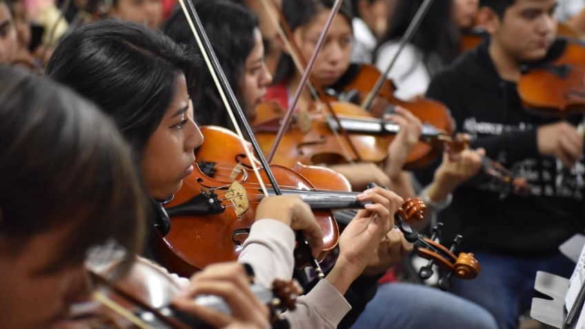 Profesores piden el "pago inmediato" de sus labores artístico académico