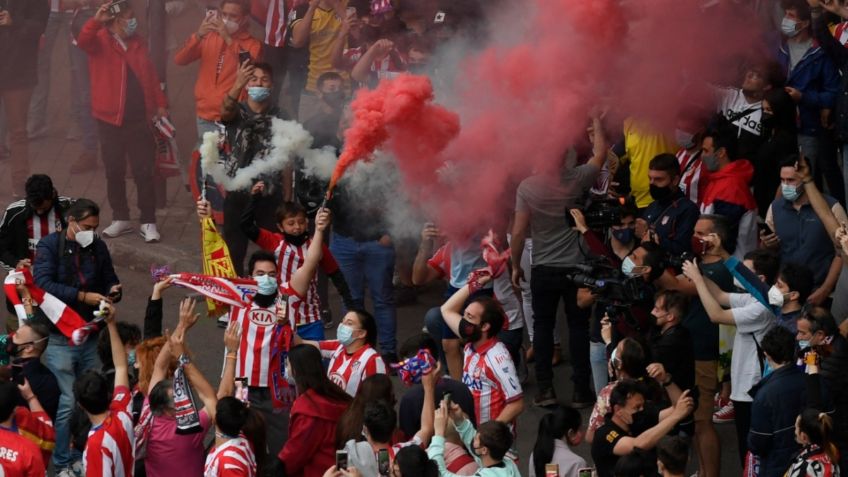 MUERE joven aficionado del Atlético de Madrid durante FESTEJO por campeonato