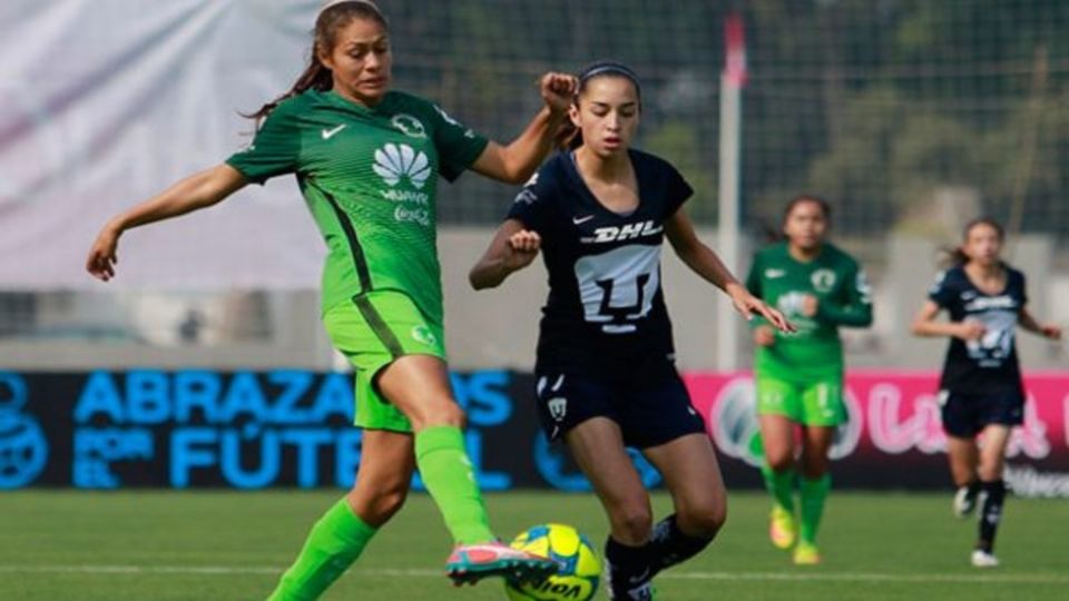 Durante una reunión virtual 'Deportes con Impacto' se trataron algunos de los asuntos pendientes en el futbol femenil. Foto: Archivo