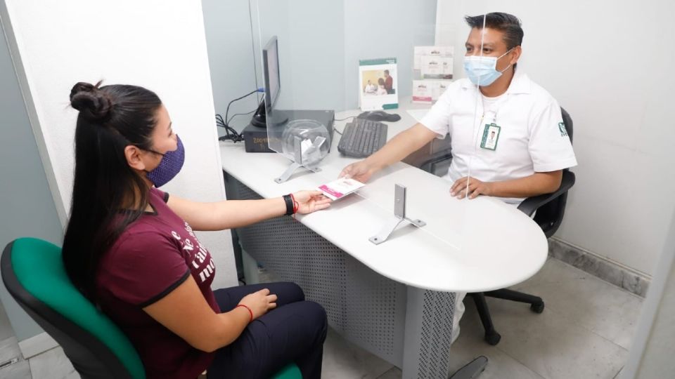 En las unidades médicas del IMSS se mantienen los cuidados de higiene necesarios para garantizar la seguridad de los derechohabientes. Foto: Especial