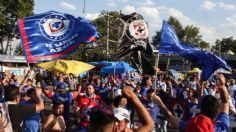 Hallan ahorcado a aficionado del Cruz Azul tras asistir al Estadio Azteca