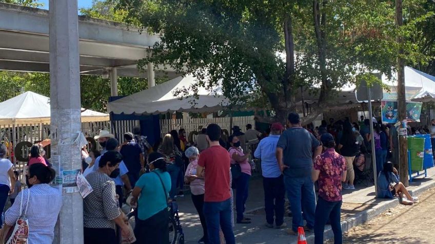 Vacunación en embarazadas y mayores de 50 años inicia en Mazatlán