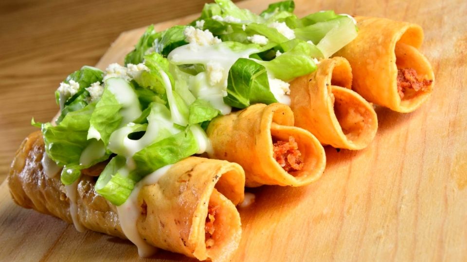 Preparar tacos dorados de carne de res o pollo se volvió todo un lujo para los mexicanos. Foto: ISTOCK