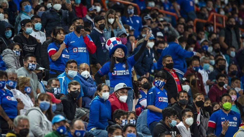 Piden ingresar cenizas de aficionado de Cruz Azul a la final ante Santos; esta es la EMOTIVA historia