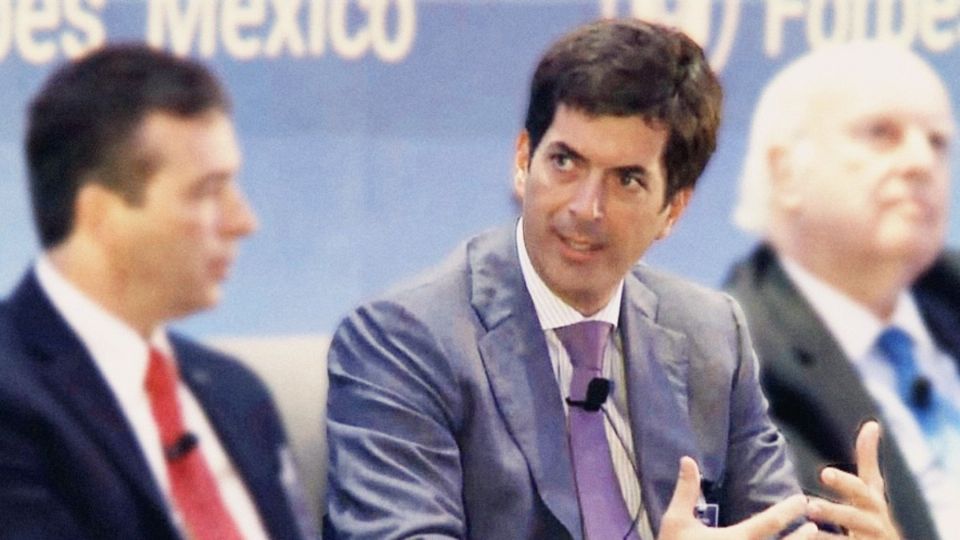 La nueva orden de aprehensión contra Gonzalo Gil White es por haber dispuesto de manera ilegal de más de 160 millones de pesos provenientes de Pemex. Foto: Archivo