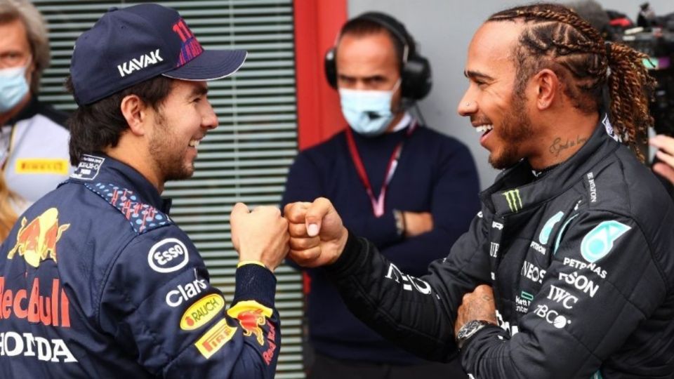 Sergio Peréz y Lewis Hamilton. Foto: Especial