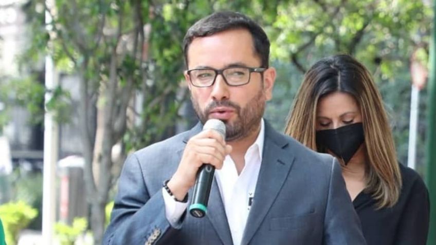 Víctor Hugo Romo hará que trámites para negocios no duren más de una semana