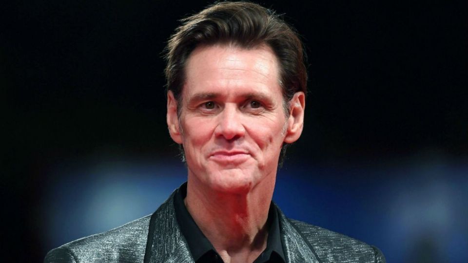 La infancia del actor Jim Carrey fue muy complicada, pues tuvo que abandonar la escuela para trabajar y así ayudar a su familia. Foto: Especial