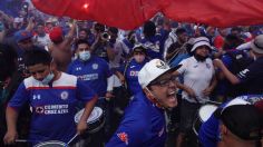 Cruz Azul campeón: Así festejan los aficionados en el Ángel pese a pandemia | VIDEOS