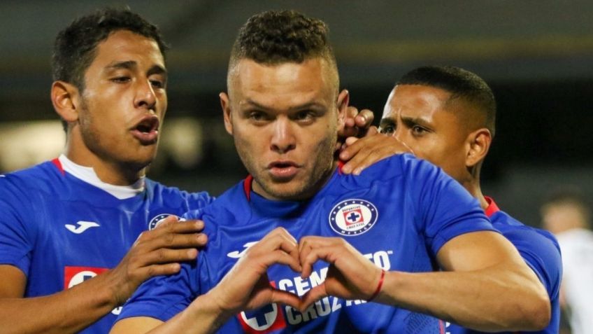 AMLO manda felicitaciones a Cruz Azul "se acabó el embrujo", dice el presidente