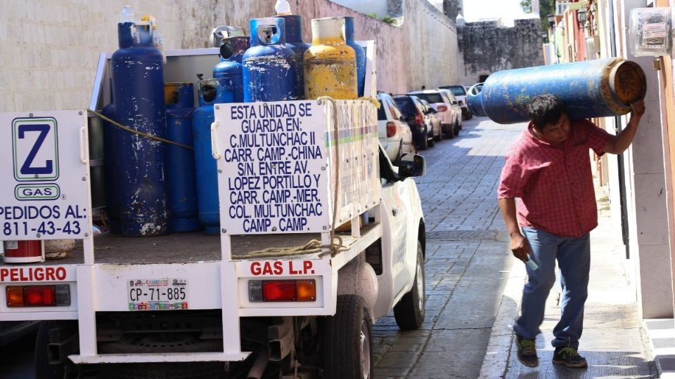 El mercado materia de la declaratoria está relacionado con la venta de gas LP mediante recipientes portátiles (cilindros) y auto tanques (pipas). Foto: Archivo