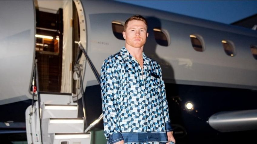 ¡Lo volvió a hacer! Canelo aterrizó en Arlington con una COSTOSA PIJAMA; ¿cuánto cuesta el conjuto?