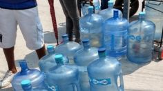 Venta sin control: Rellenan garrafones con agua sucia