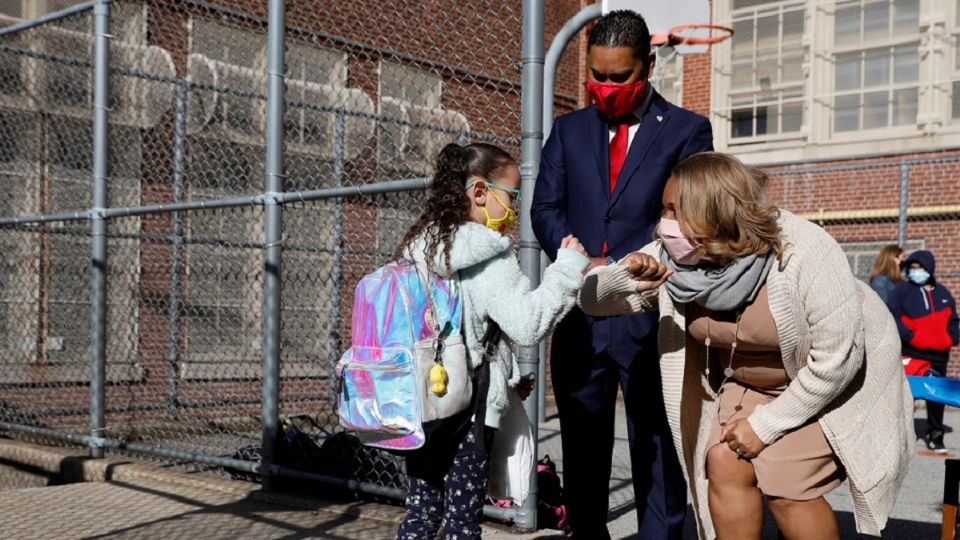 En EU, las minorías de personas de raza negra, hispana o asiática, no asisten a clases presenciales con regularidad. Foto: Reuters