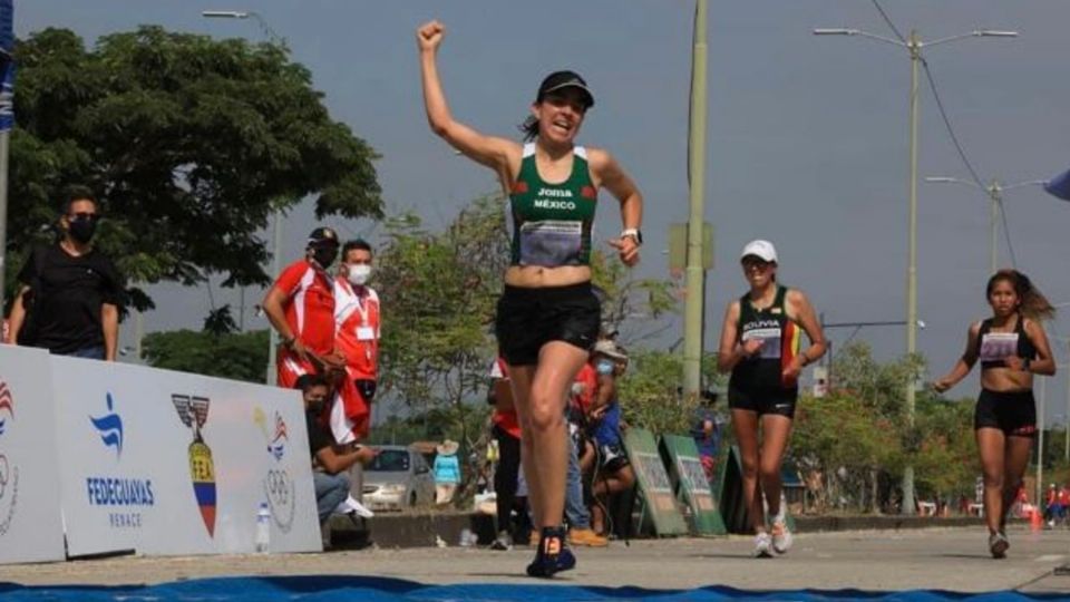 La andarina logra la plata en la Copa Panamericana de la especialidad en Sudamérica Foto: Especial