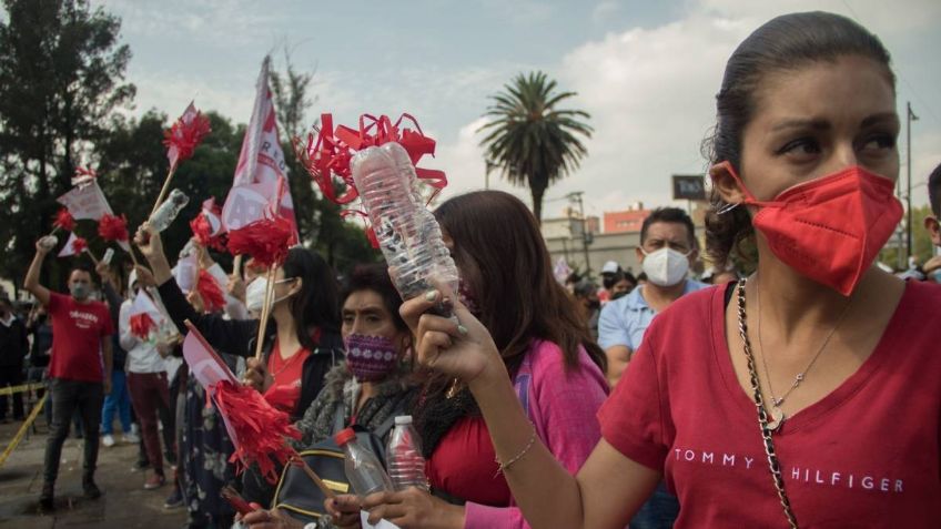 Candidato de RSP lleva a bailarinas exóticas a arranque de campaña: VIDEO