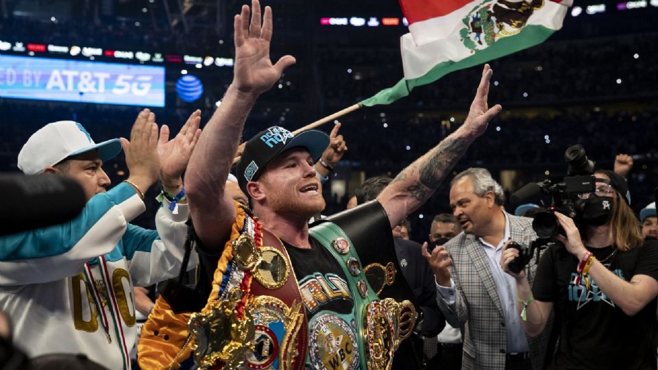 Canelo volvi?? a sumar una gran cantidad de dinero después de su victoria contra Saunders. Foto: Mexsport