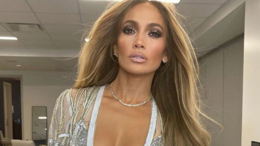 J Lo presume abbs de acero y minicintura al lucir una licra deportiva mientras se ejercita