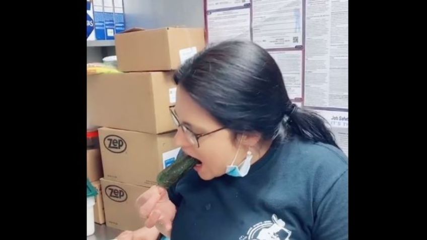 Puertorriqueña se burla de mexicanos al comer chiles toreados y acaba vomitando por la enchilada: VIDEO VIRAL