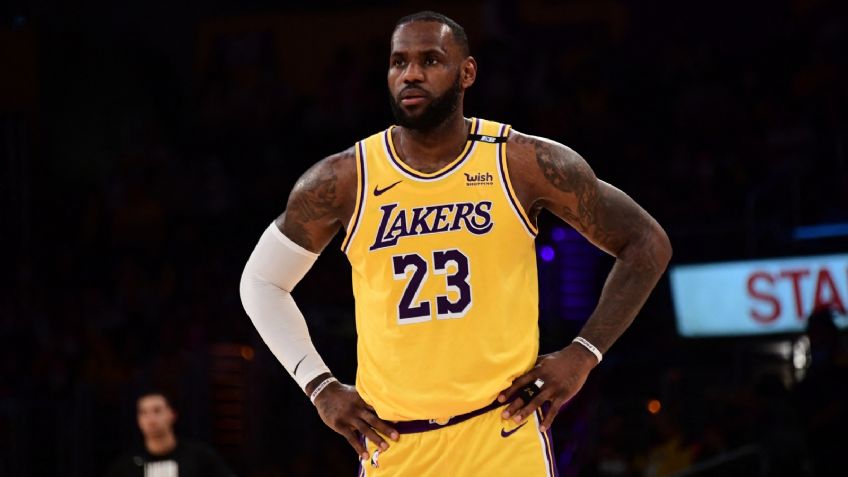 LeBron James volverá a cambiar de dorsal; ¿tiene algo que ver con Space Jam?