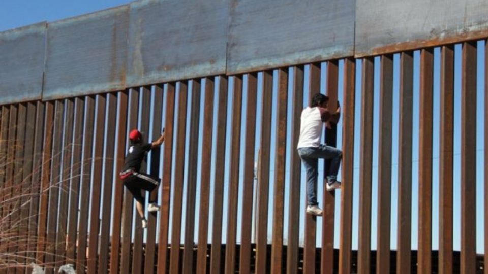 Texas construiría un muro en la frontera con México. Foto: BBC.