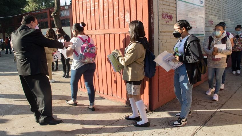 Uno de los posibles contagiados de Covid-19 en escuela de la CDMX ya obtuvo resultados