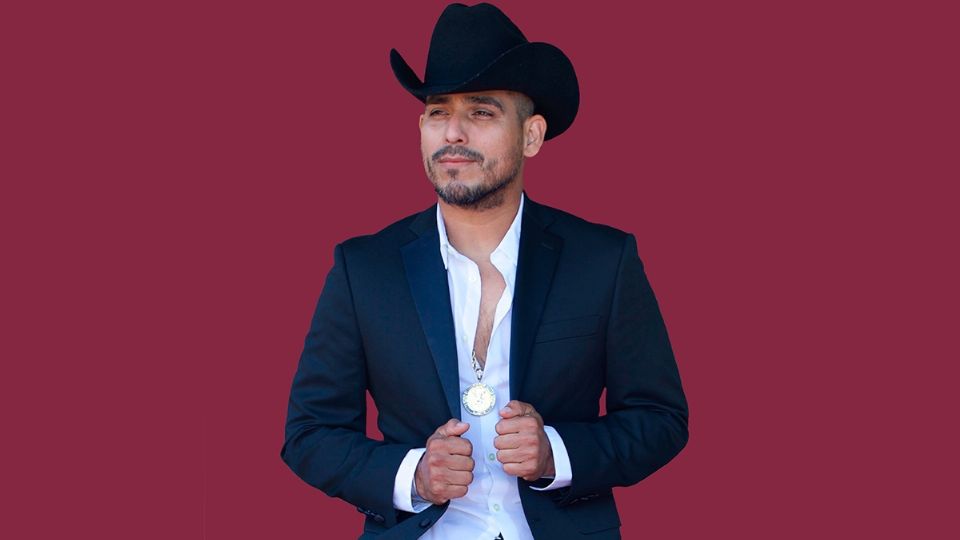 Espinoza Paz se quebró en plena programa en vivo. Foto: Especial