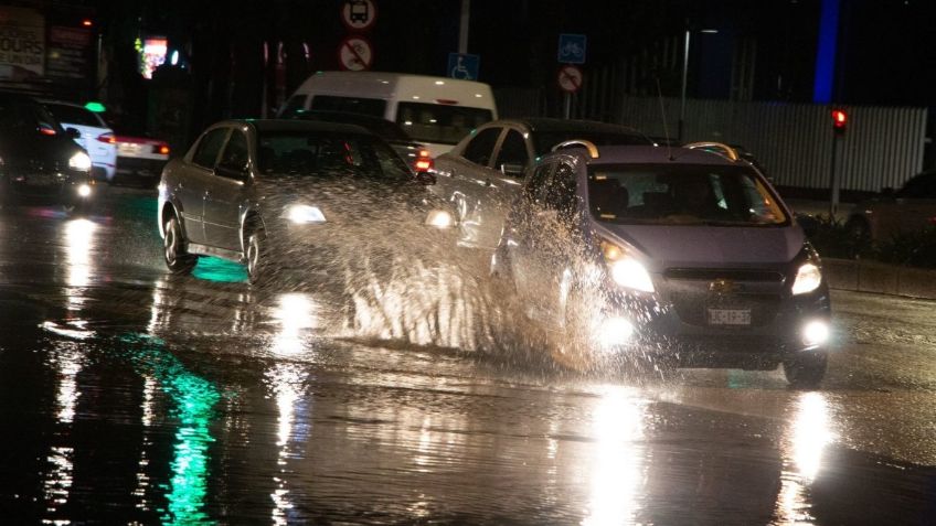 Lluvias dejan varios encharcamientos e inundaciones en CDMX y Edomex: VIDEO